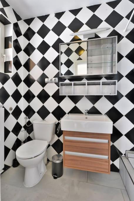 Appartement Buda Batthiany Square, 6 *